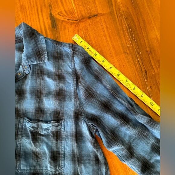 American Eagle boyfriend lightweight flannel button down button sleeve sz M - Picture 10 of 14
